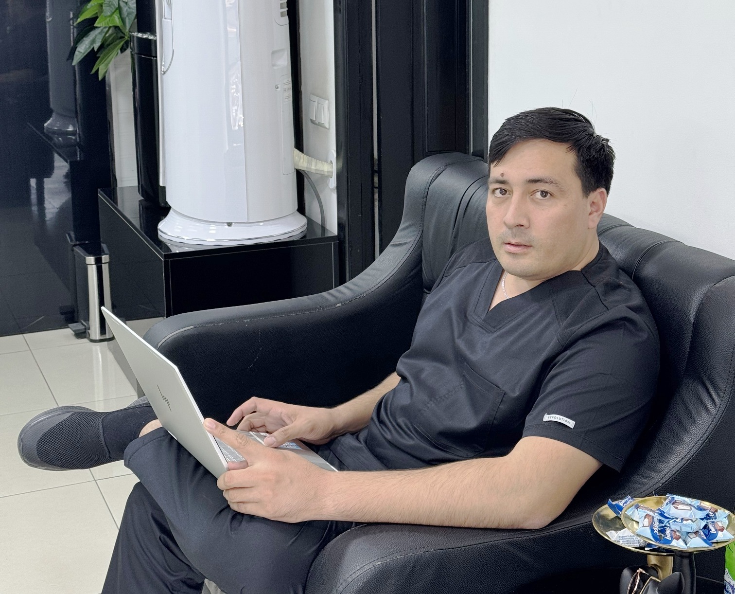Doktor Shohruz Sulaymonov